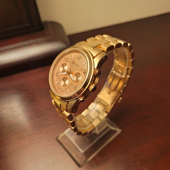 New Women's Santini Rose Gold fashion watch - Picture 2 of 3